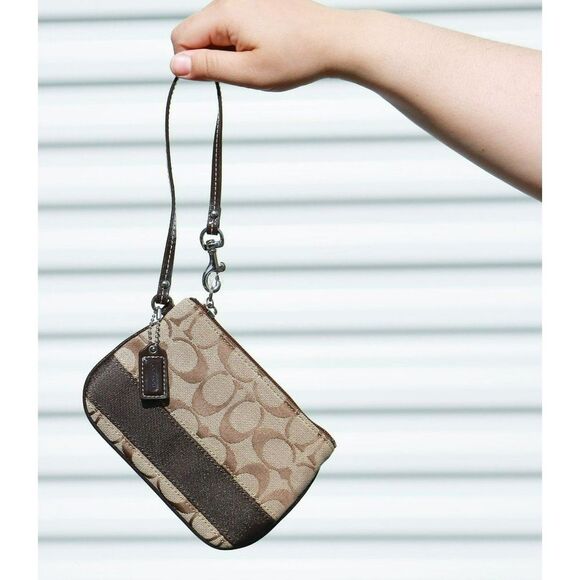 NWT Coach Signature Stripe Card Phone Wallet Khaki Mahogany - Picture 1 of 11